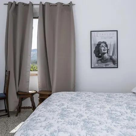 Casa Friano Alojamento de Acomodação e Pequeno-almoço 3*